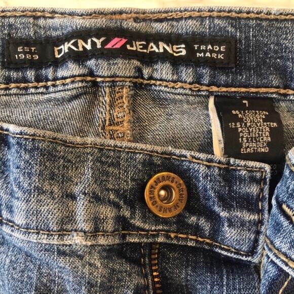 Y2K DKNY Women's Bootcut Denim Jeans with Rhinestone Logo Pockets Size 7 - Picture 6 of 6